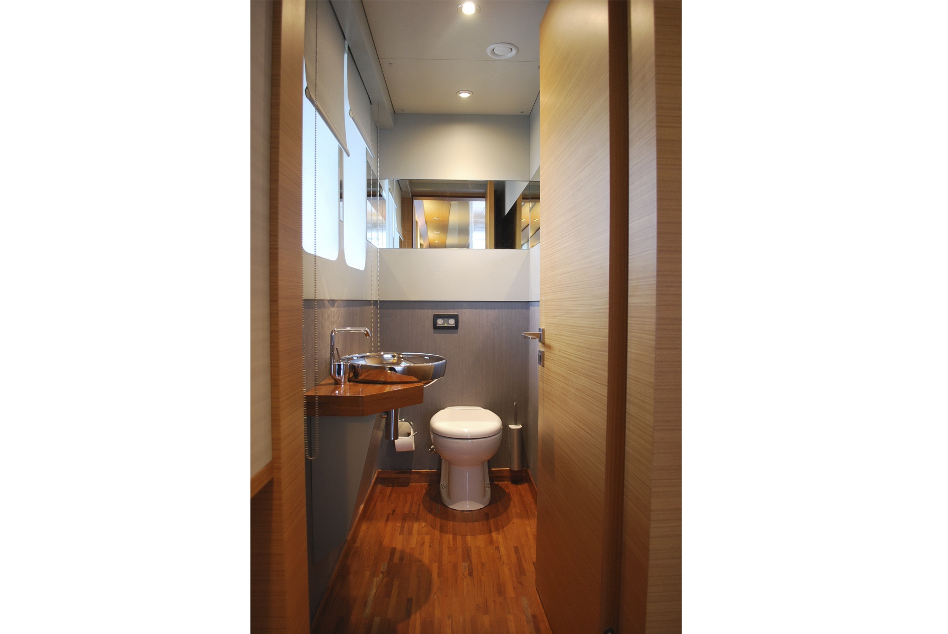 https://www.uid.com.tr/wp-content/uploads/2015/09/imbrosinterior01.jpg